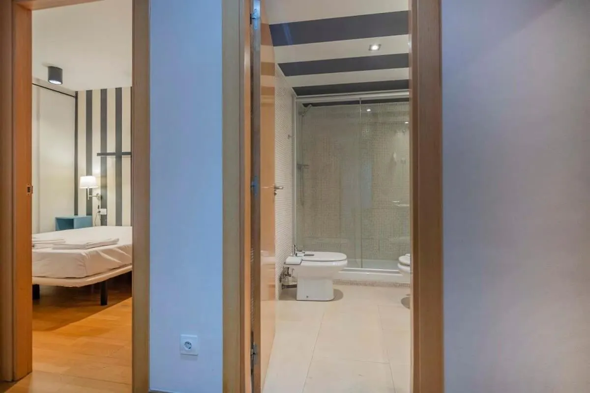 2 Bedroom With Balcony In Eixample 1-1 Barcelona
